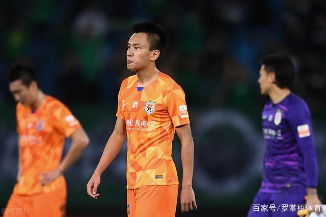 库里称让双向合同球员首发过于苛刻